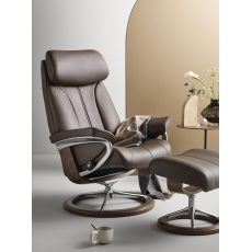 Stressless Paul Medium Swivel Chair & Footstool - Signature Base Stressless Paul Medium Swivel Chair & Footstool - Signature Base