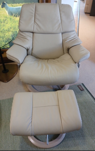 Stressless Reno Large Chair & Stool