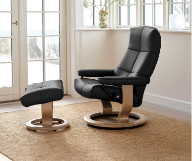 Stressless David Classic Base Small Recliner with Footstool